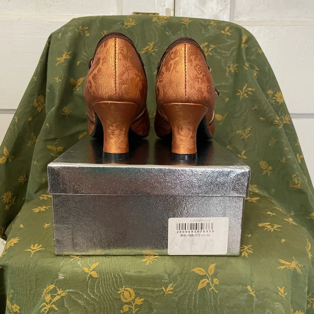 NIB Tokiyos Vintage Style Double Strap Mary Jane Heels in Bronze - Picture 4 of 6
